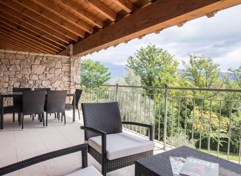 Апартаменты 2 Спальни, Apartments Golf Bogliaco
