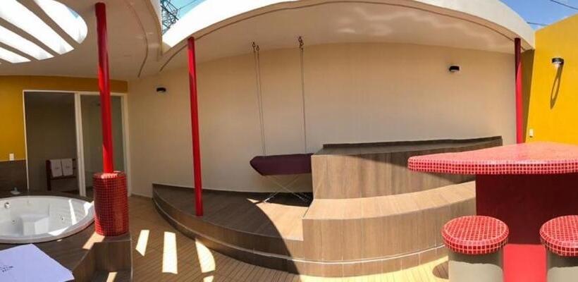 Suíte com Hidromassagem, Motel Tatami