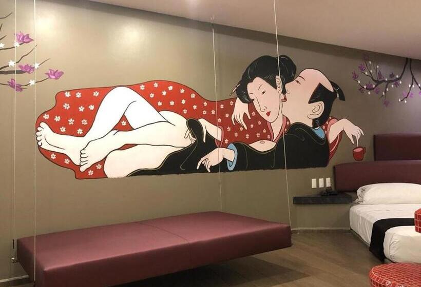 Suíte Cama King, Motel Tatami