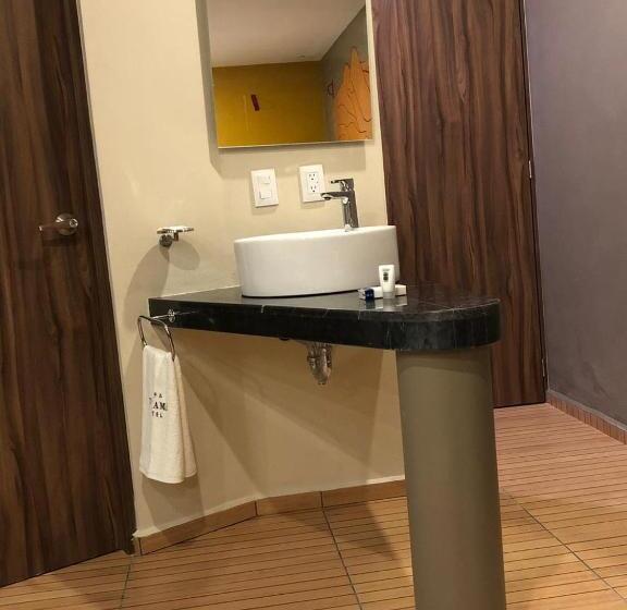 Suíte Deluxe Cama King, Motel Tatami