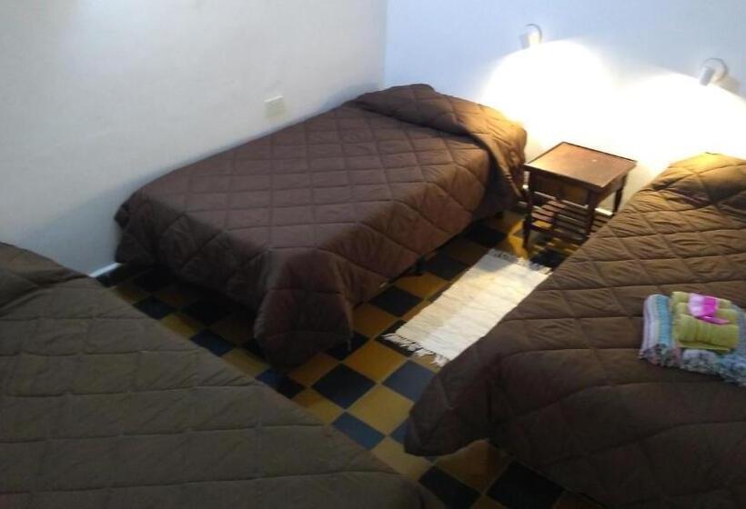 חדר סטנדרט לשלושה, Residencial Marlis