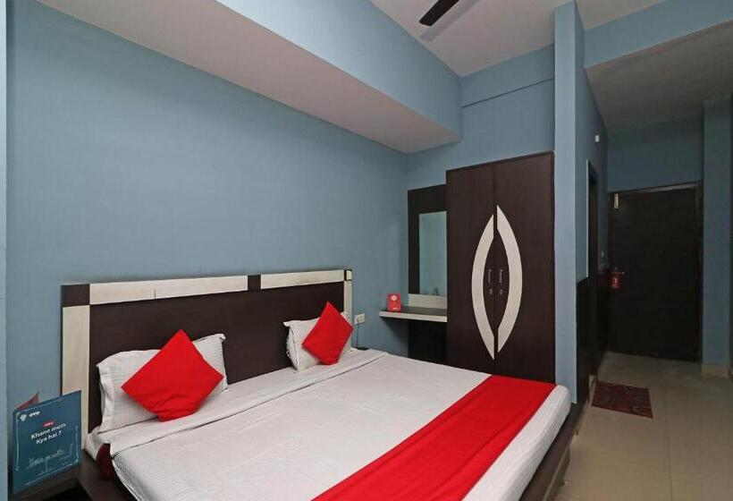标准三人间, Oyo 29127 Hotel Crown Tower