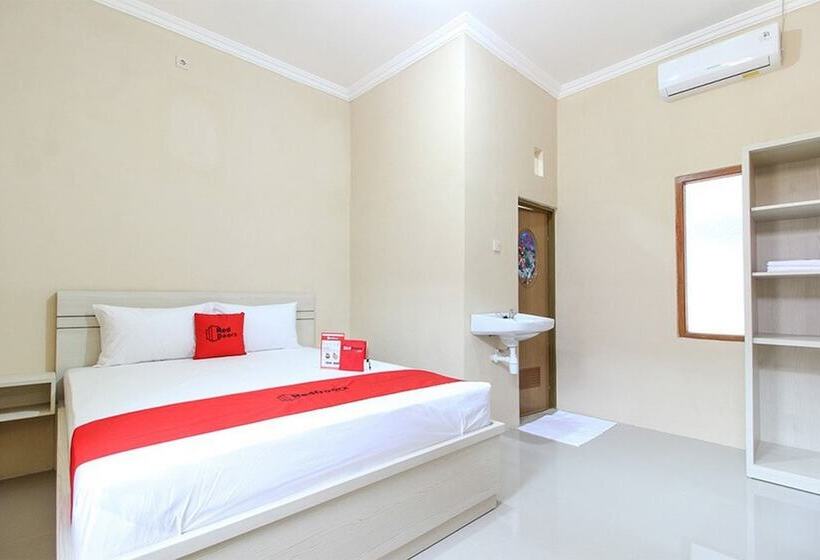 Номер Стандарт, Reddoorz Near Balekambang City Park