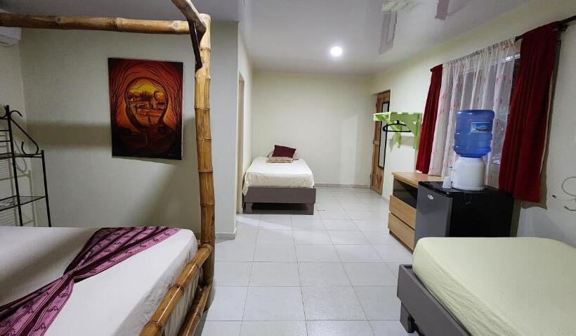Четырехместный Номер Стандарт, Villa Rosa