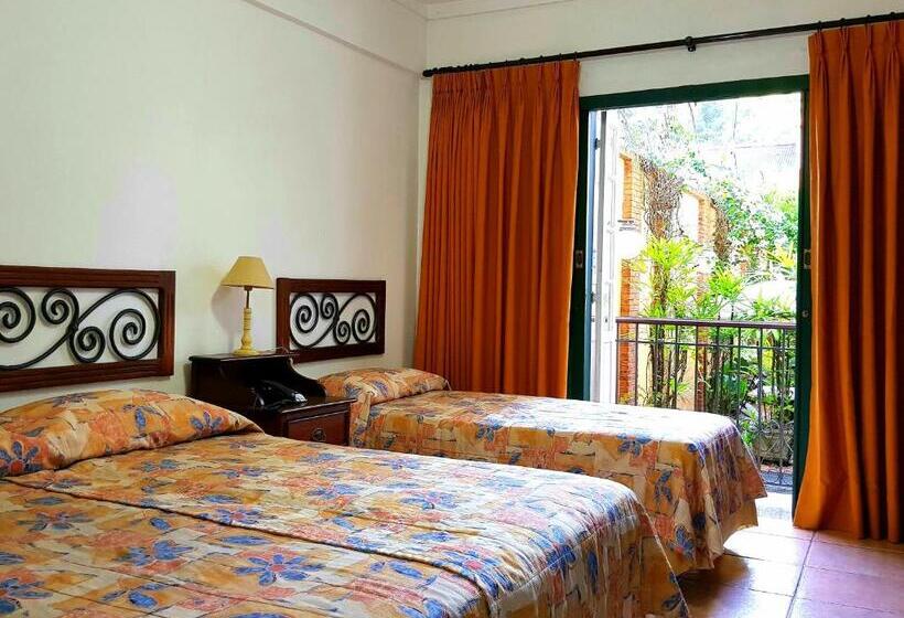 舒适三人间, Casa Do Manequinho Hotel E Restaurante