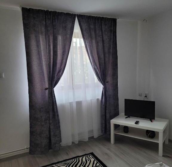 اتاق استاندارد سه نفره, Casa Floare De Colt