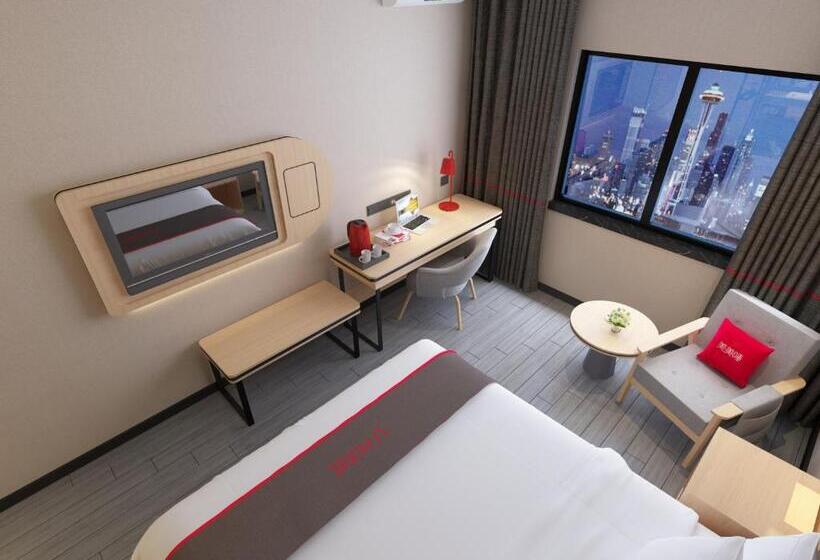 Номер Superior, Thank Inn Plus Hotel Henan Luoyang Yingbing Avenue