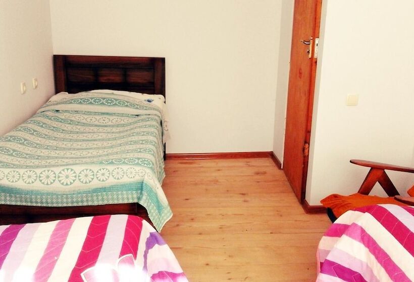 اتاق استاندارد سه نفره, Guesthouse Qaldea