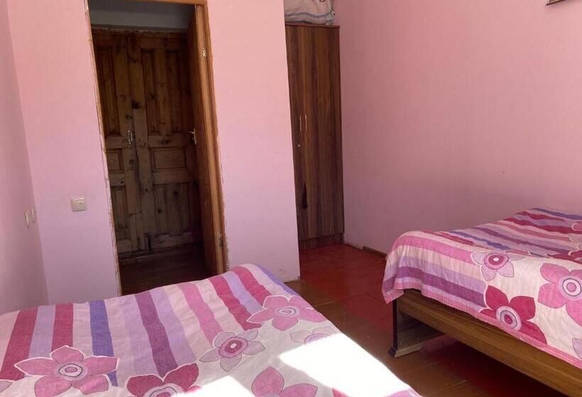 اتاق استاندارد با چشم‌انداز, Guesthouse Qaldea