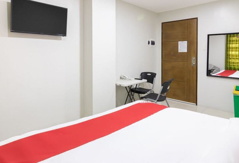 Номер Deluxe, Oyo 152 Sangco Condotel