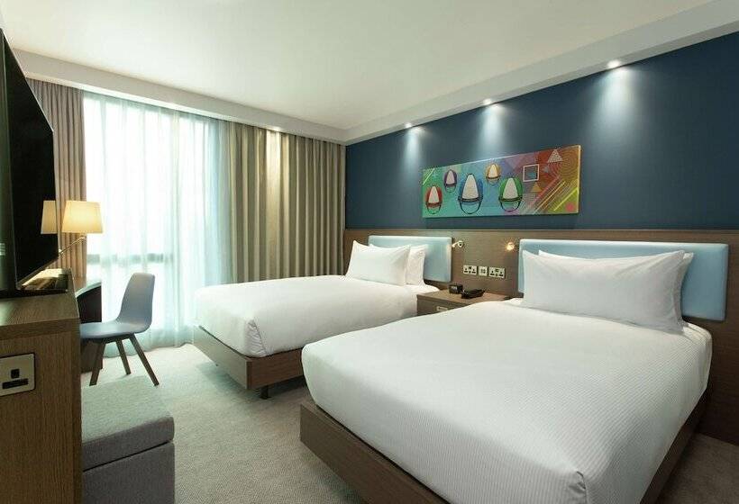스탠다드 룸, Hampton By Hilton Hamilton Park