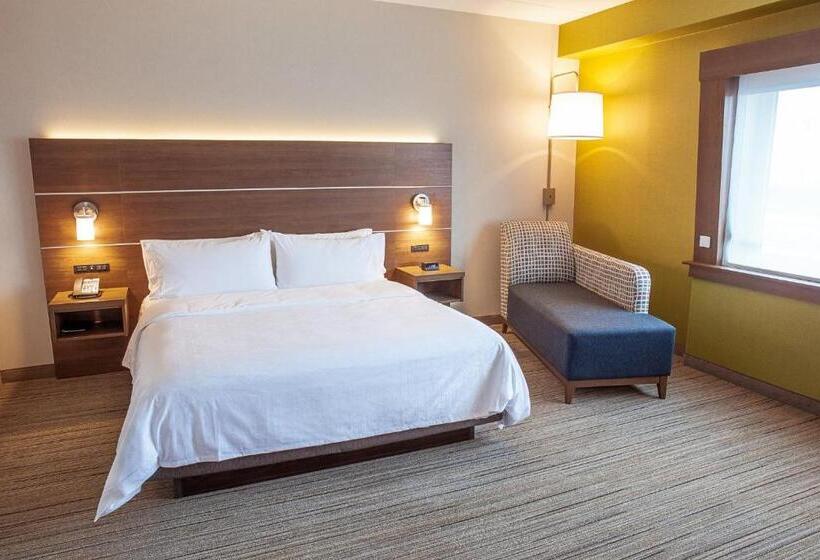 غرفة قياسية سرير كينج لذوى الإحتياجات الخاصة, Holiday Inn Express & Suites   Halifax – Dartmouth