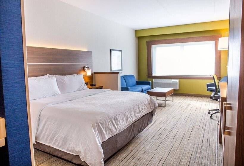 جناح, Holiday Inn Express & Suites   Halifax – Dartmouth