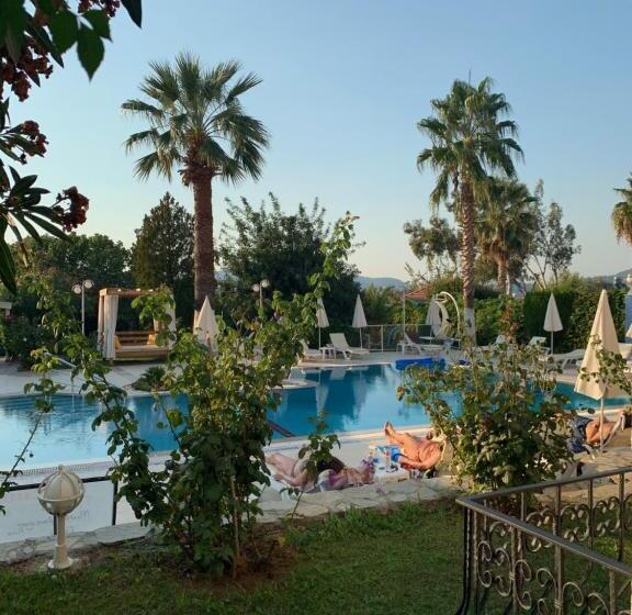 اتاق استاندارد با چشم‌انداز استخر, Olympos Hotel   Adults Only