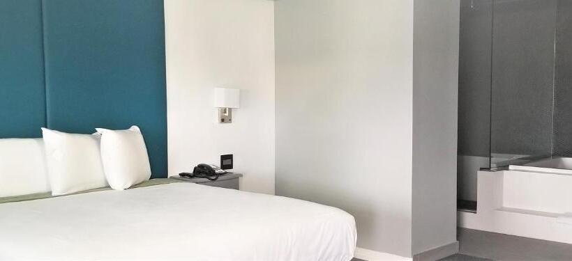디럭스 스위트, Tilbury Inn