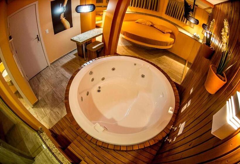 디럭스 스위트, Florence Motel Spa
