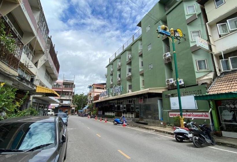 ファミリールーム, Alongkorn Hotel By Sb
