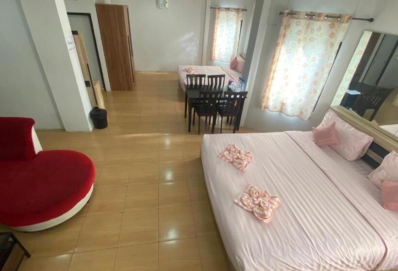 ファミリールーム, Alongkorn Hotel By Sb