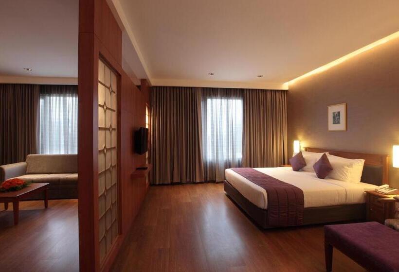 Suite, Monsoon Empress Kochi