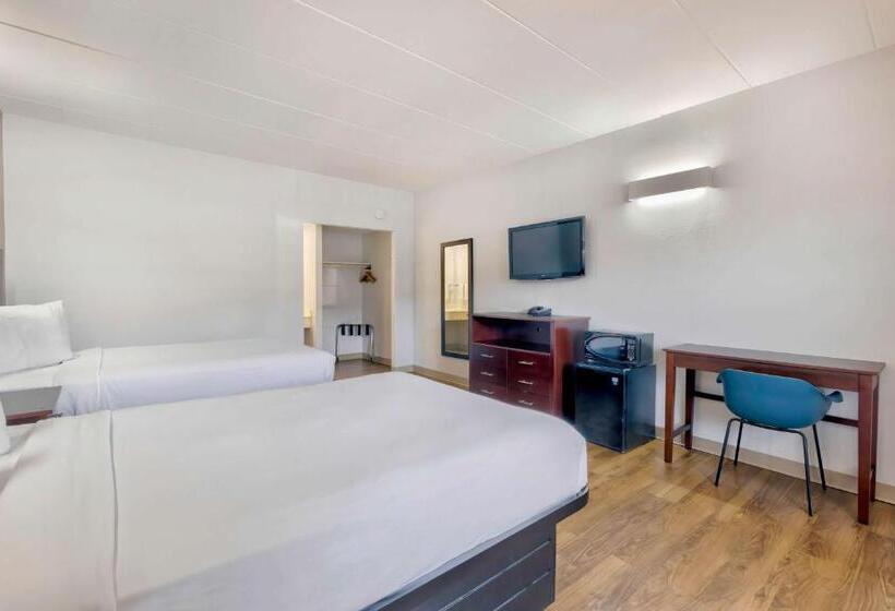 Четырехместный Номер Deluxe, Motel 6falls Church, Va  Arlington Boulevard