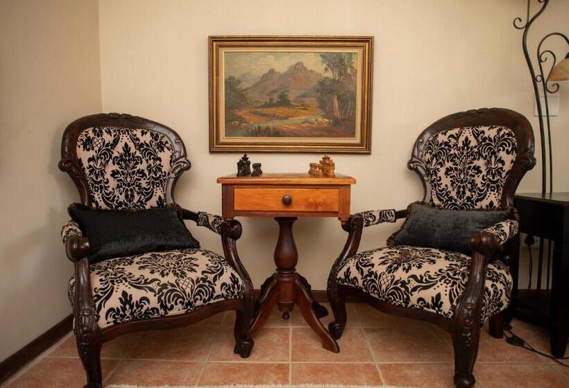Номер Стандарт, Antiqua Guest House