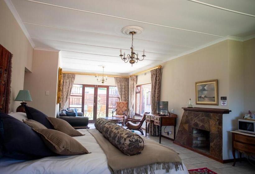 Семейный Номер, Antiqua Guest House