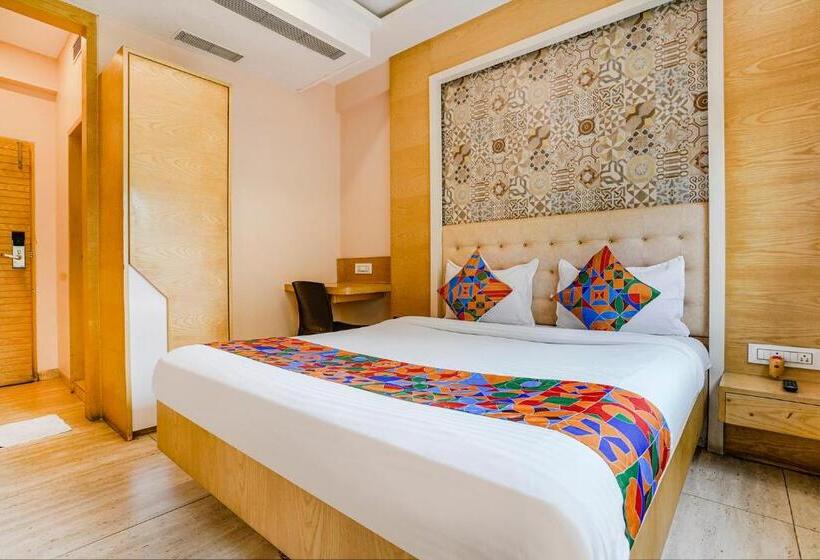 Quarto Deluxe, Fabhotel Neelkamal   Chembur