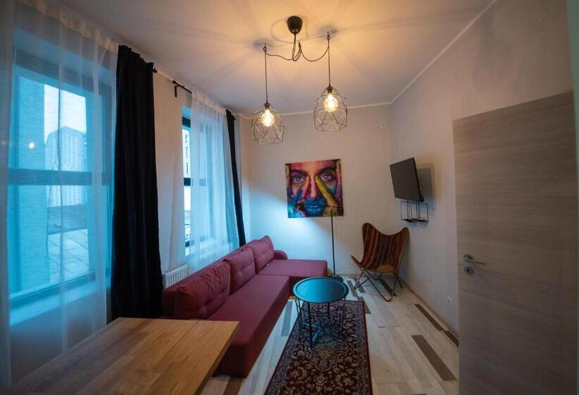 آپارتمان 1 خوابه, Heights Accommodation City Center