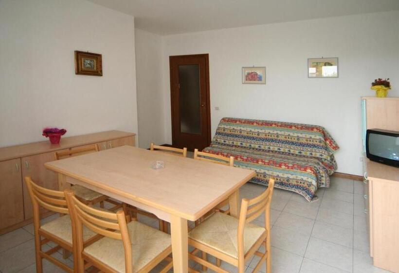 Apartamento 2 Dormitórios, Occidente