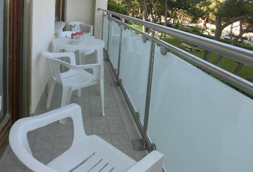 Apartamento 2 Dormitórios, Occidente