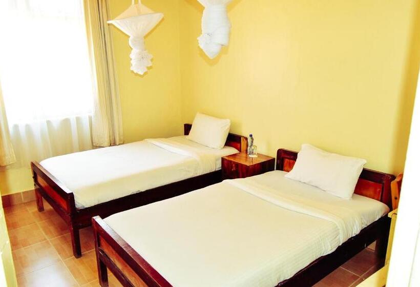 اتاق اکونومی یک تخته, Wagon Wheel Hotel Eldoret