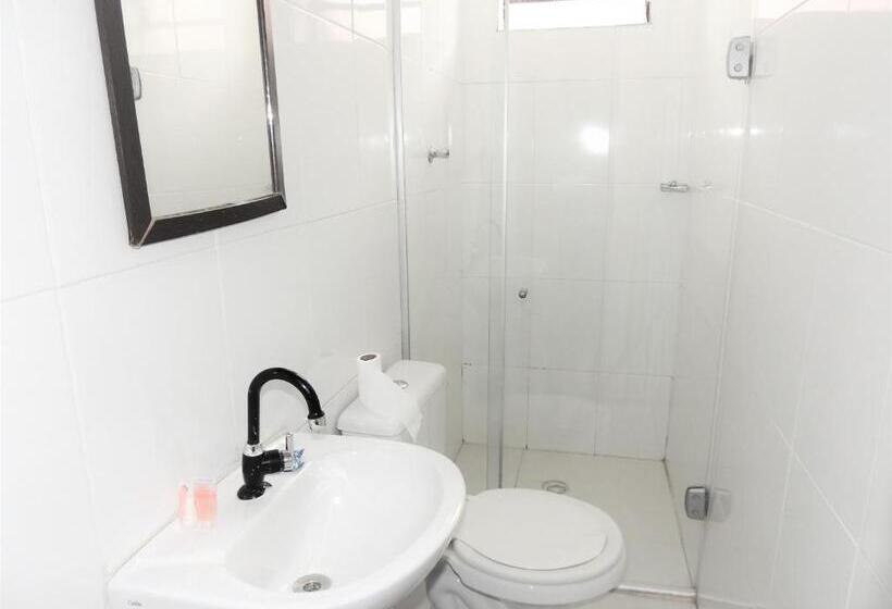 Quarto Triplo Estandar, Vila Prudente São Paulo   By Up Hotel   Fácil Acesso Expo São Paulo E Museu Ipiranga