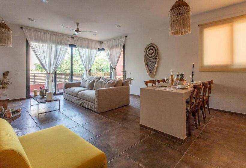 سوییت جونیور با بالکن, Panacea Condo Tulum