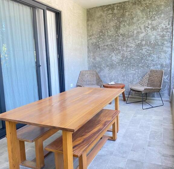 سوییت لوکس, Panacea Condo Tulum