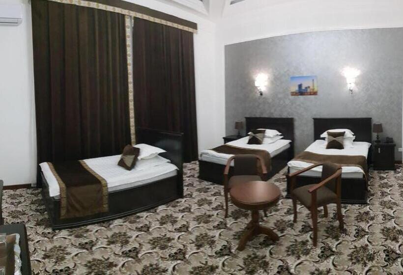 اتاق استاندارد سه نفره, Emirs Garden Residence