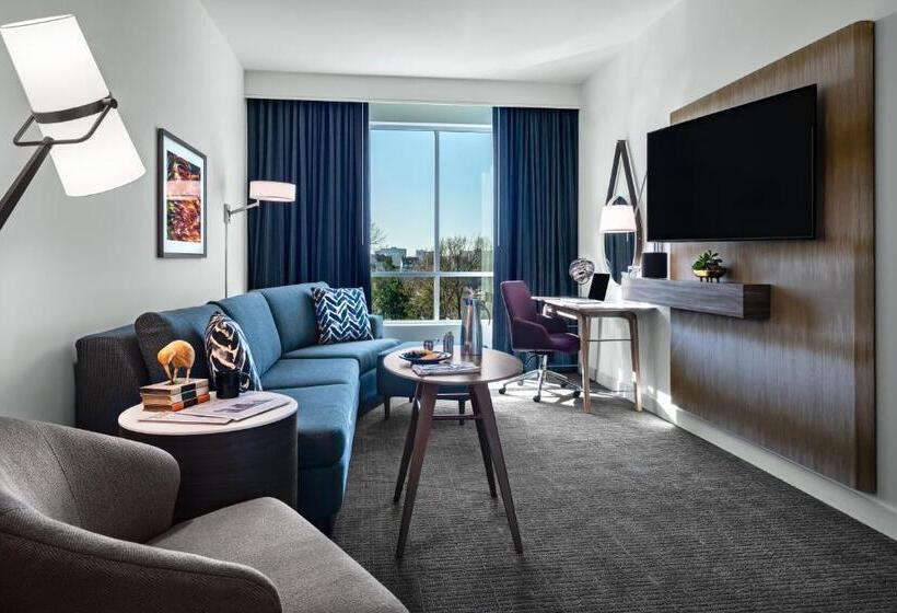 Люкс Адаптированный для Инвалидов, Crowne Plaza   North Augusta, An Ihg