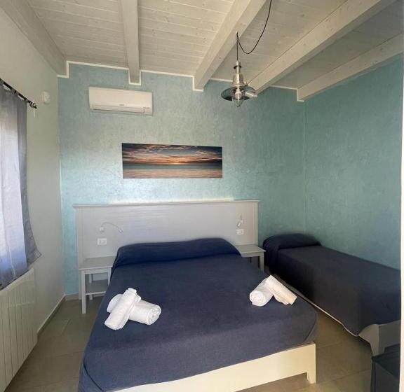 디럭스 테라스 룸 바다 전망, La Tonnara B&b