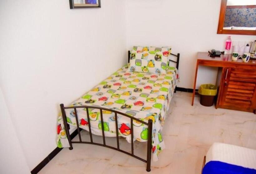 Quarto Triplo Deluxe, Slnco Villa