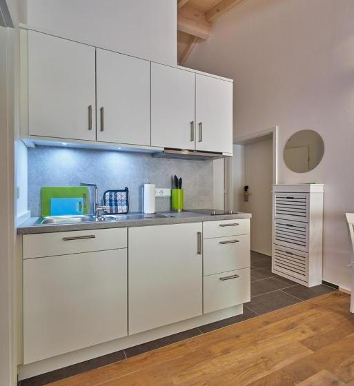 Полулюкс с Балконом, Alb Appartements