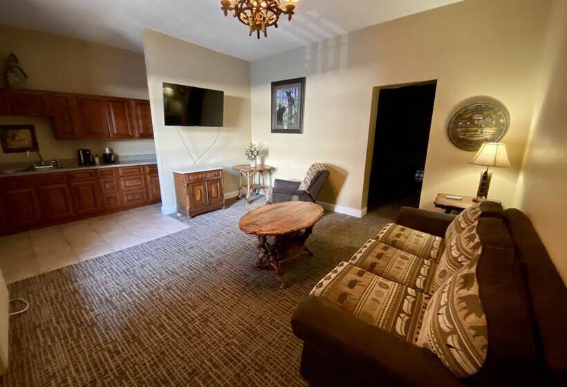 디럭스 스위트, Riverchase Lodge