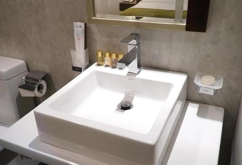 Семейный Номер, City Hotel Colombo 02