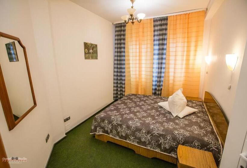 Apartamento 2 Dormitórios, Pensiunea Vila Europa