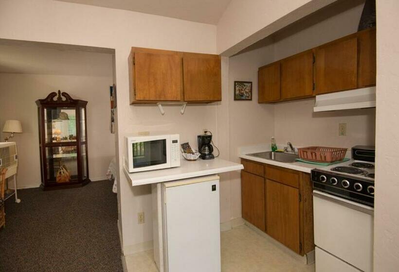 Трехместный Номер Superior, River View Garden Resort