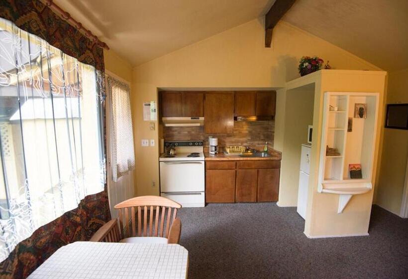Трехместный Номер Superior, River View Garden Resort