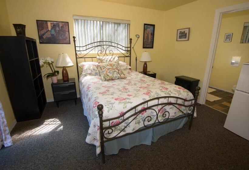 Номер Стандарт с Балконом, River View Garden Resort