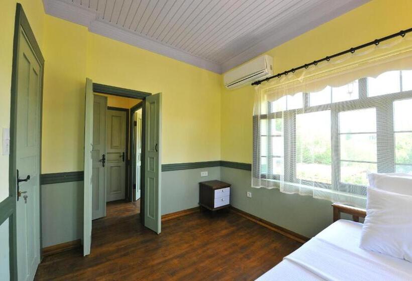 Студия Стандарт, Petrino Gökçeada Hotel&kitchen