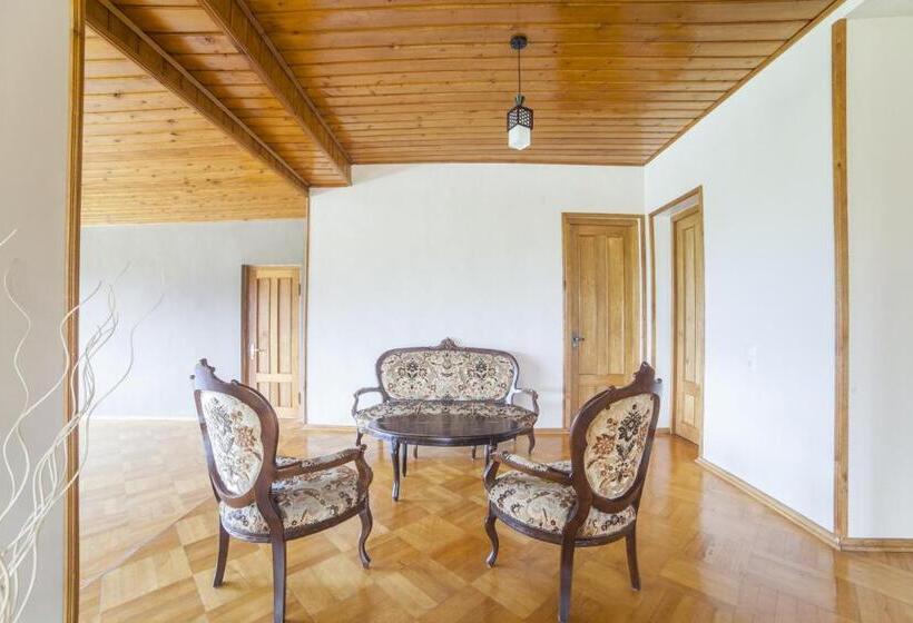 اتاق استاندارد یک نفره, Eco House Sabero