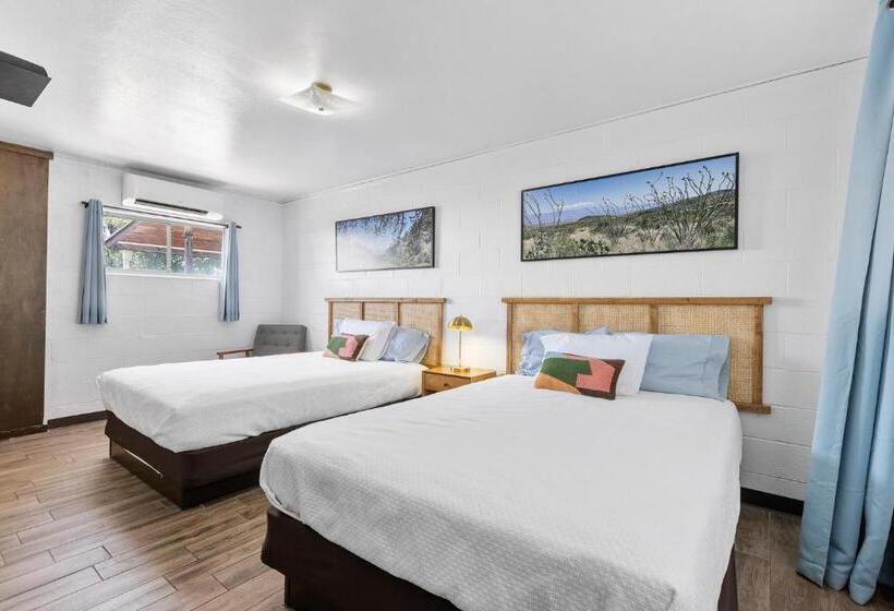 Номер Стандарт, Desert Air Motel