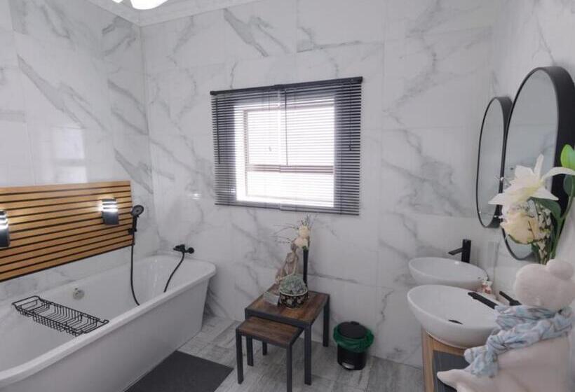 Family Suite, De Witte Huis
