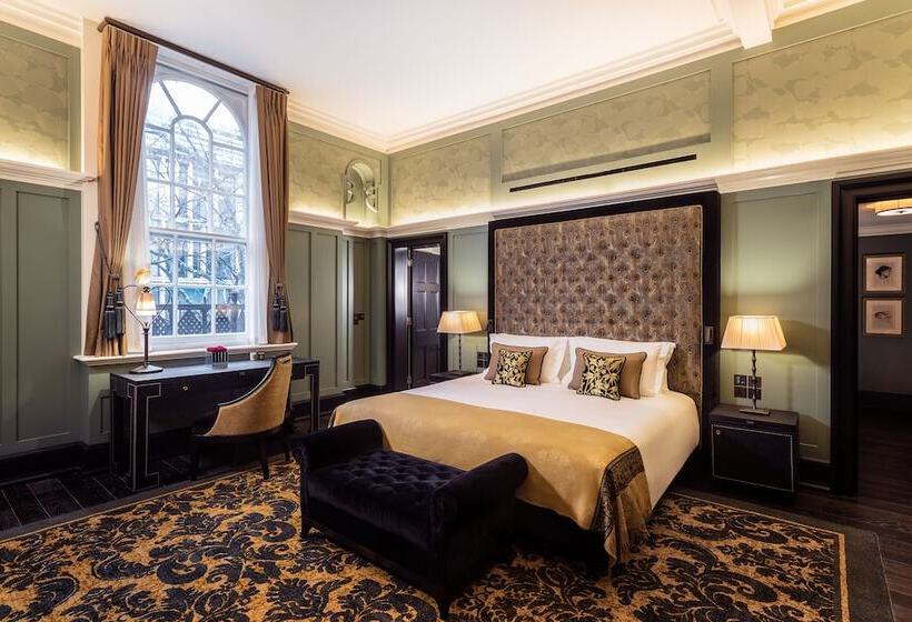 Junior Suite, L Oscar London
